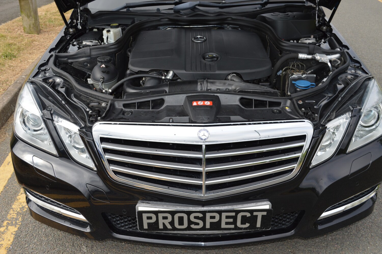 Used Mercedes-Benz E Class 2011 for sale - 76477738: Photo 19