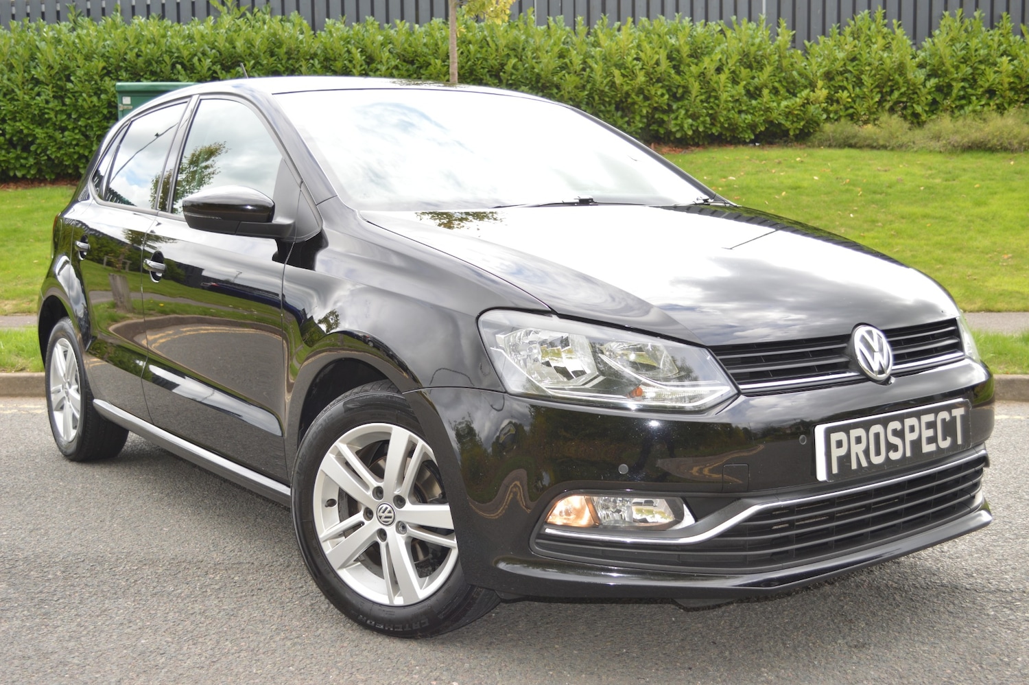 Used Volkswagen Polo 2017 for sale - 76046443: Photo 1