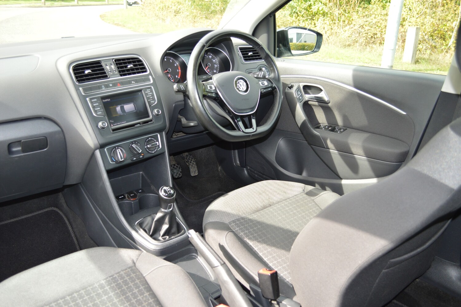 Used Volkswagen Polo 2017 for sale - 76046443: Photo 9