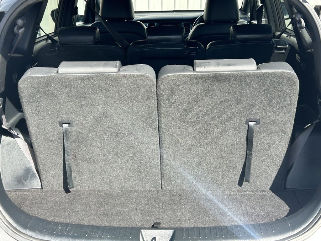 Used Kia Carens 2018 for sale - 76185192: Photo 13