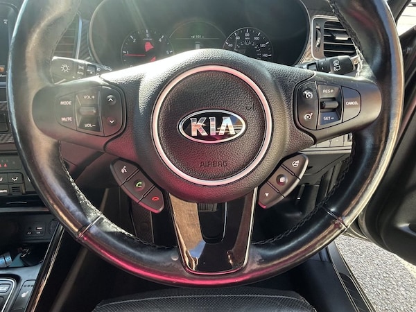 Used Kia Carens 2018 for sale - 76185192: Photo 14