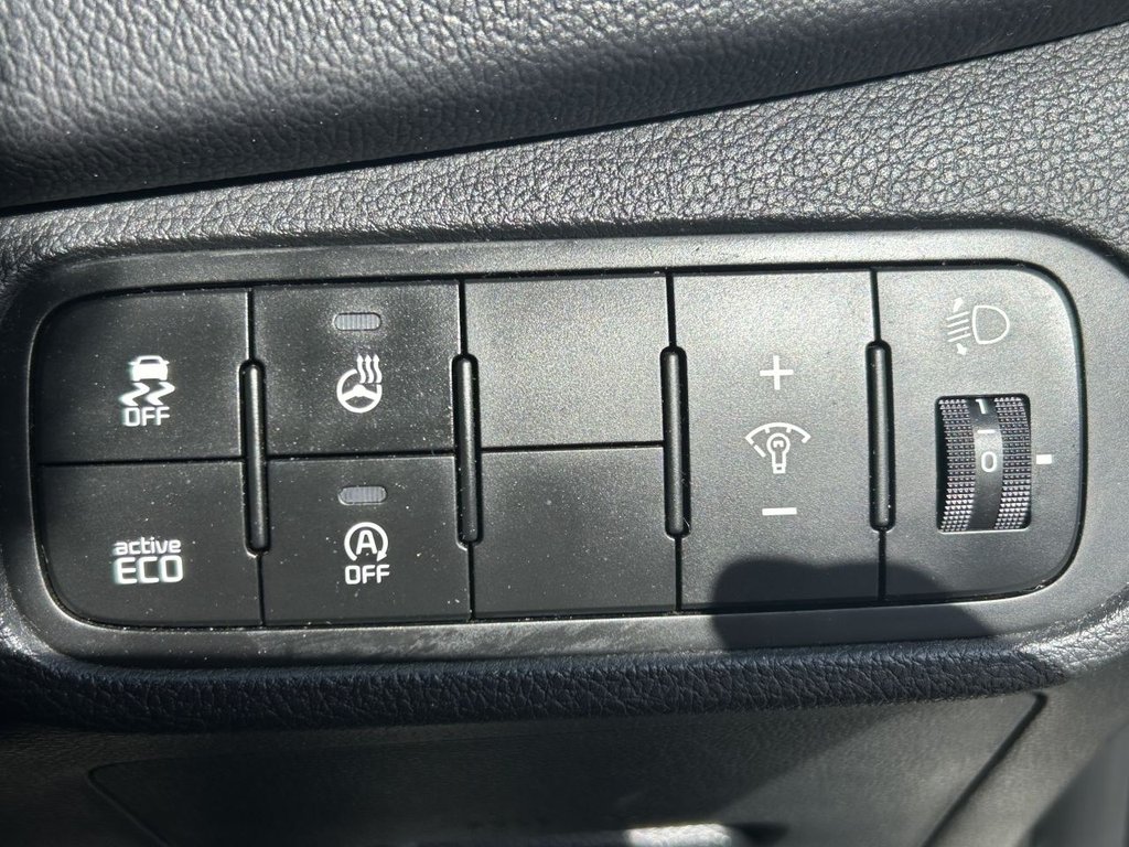 Used Kia Carens 2018 for sale - 76185192: Photo 25