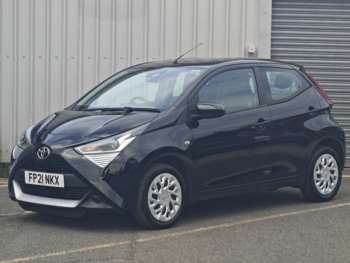 2021 (21) - 1.0 VVT-i x-play Hatchback 5dr Petrol Manual Euro 6 (Safety Sense) (71 ps)