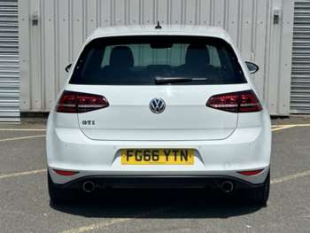 Used Volkswagen Golf 2016 for sale - 74931135: Photo