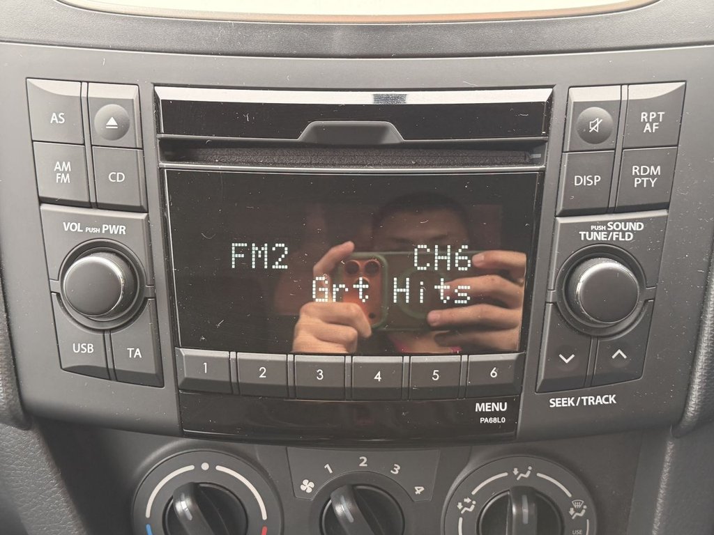 Used Suzuki Swift 2012 for sale - 76356338: Photo 15