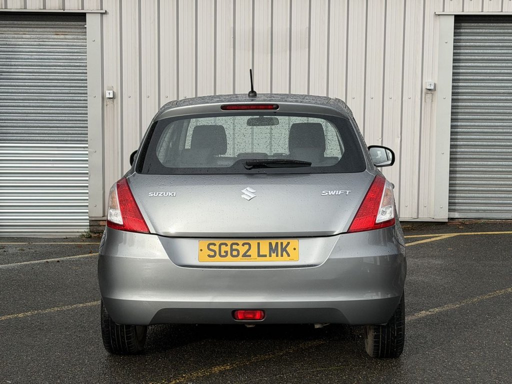 Used Suzuki Swift 2012 for sale - 76356338: Photo 4
