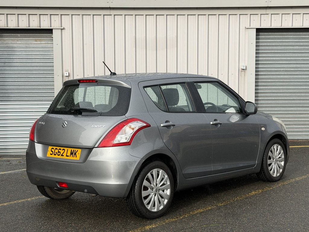 Used Suzuki Swift 2012 for sale - 76356338: Photo 5