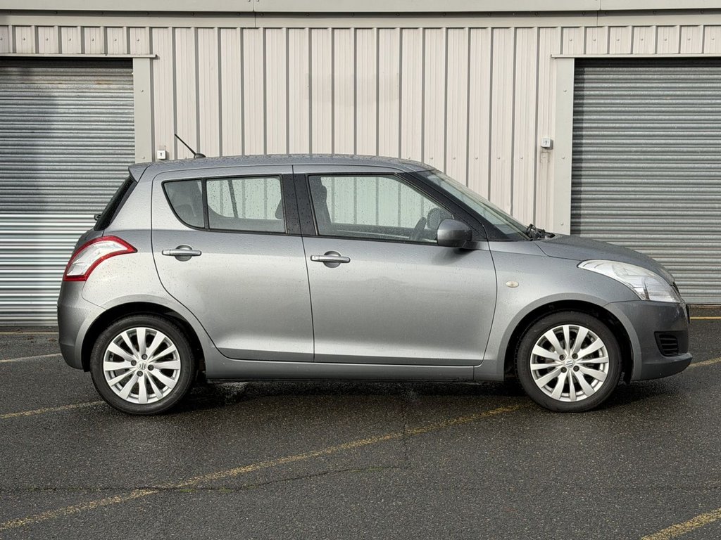 Used Suzuki Swift 2012 for sale - 76356338: Photo 6