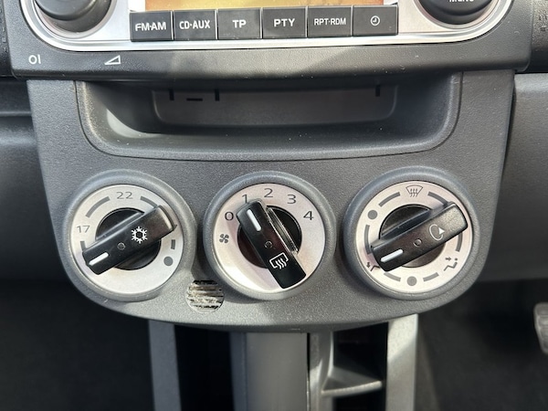 Used Mitsubishi Colt 2013 for sale - 76185193: Photo 18