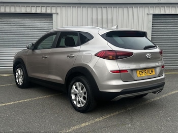 Used Hyundai TUCSON 2019 for sale - 76132065: Photo 3