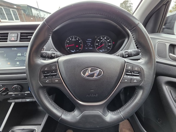 Used Hyundai i20 2019 for sale - 76202433: Photo 12