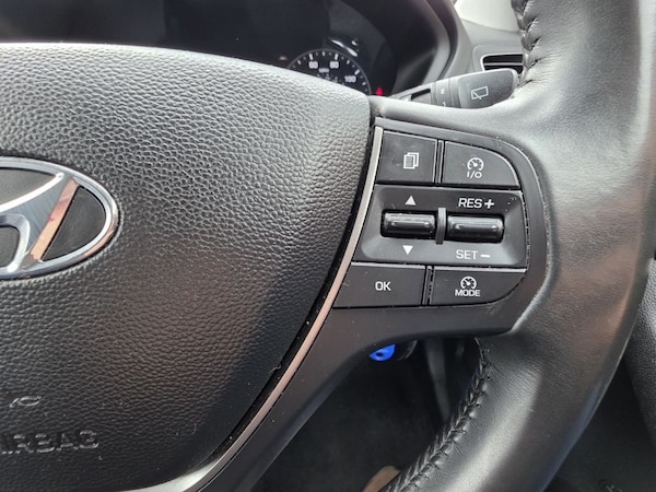 Used Hyundai i20 2019 for sale - 76202433: Photo 14