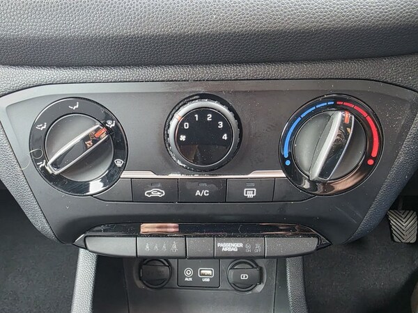 Used Hyundai i20 2019 for sale - 76202433: Photo 18