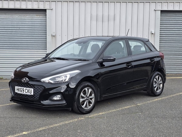 Used Hyundai i20 2019 for sale - 76202433: Photo 1