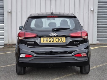 Used Hyundai i20 2019 for sale - 76202433: Photo 4