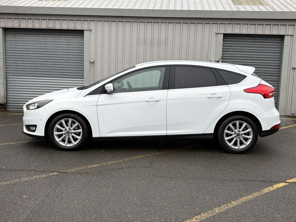 Used Ford Focus 2015 for sale - 77383683: Photo 2