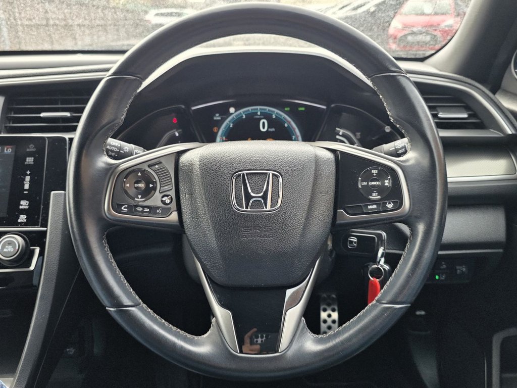 Used Honda Civic 2018 for sale - 76256096: Photo 12