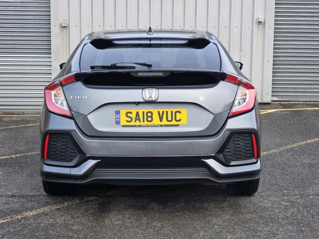 Used Honda Civic 2018 for sale - 76256096: Photo 4