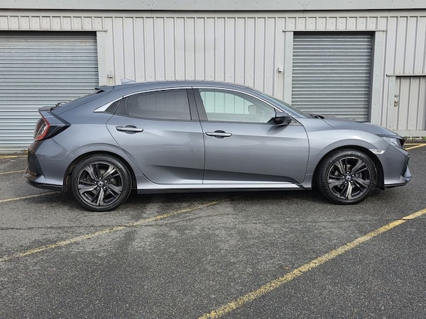 Used Honda Civic 2018 for sale - 76256096: Photo 6