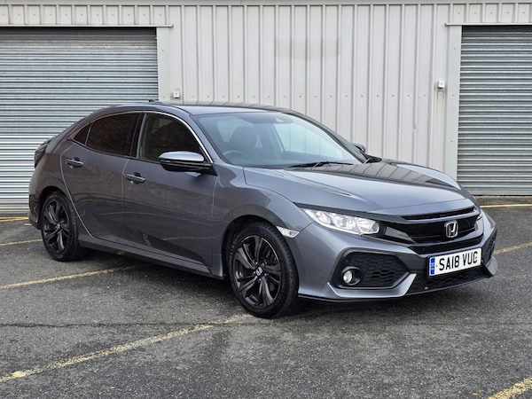 Used Honda Civic 2018 for sale - 76256096: Photo 7