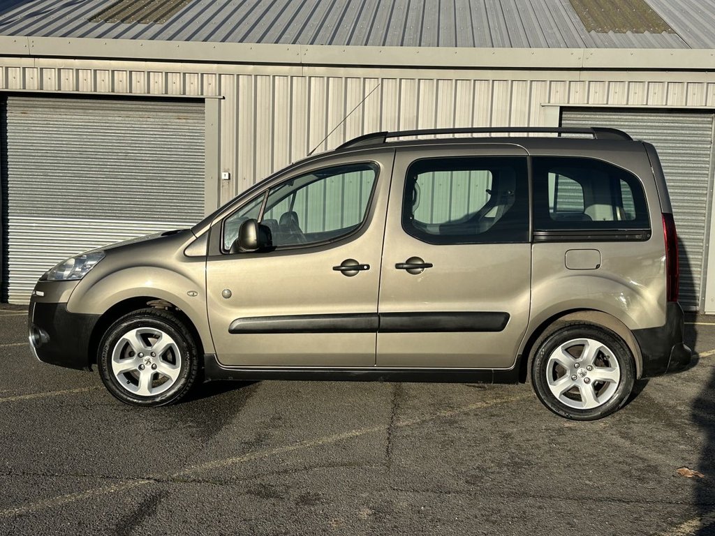 Used Peugeot Partner Tepee 2013 for sale - 76840833: Photo 2