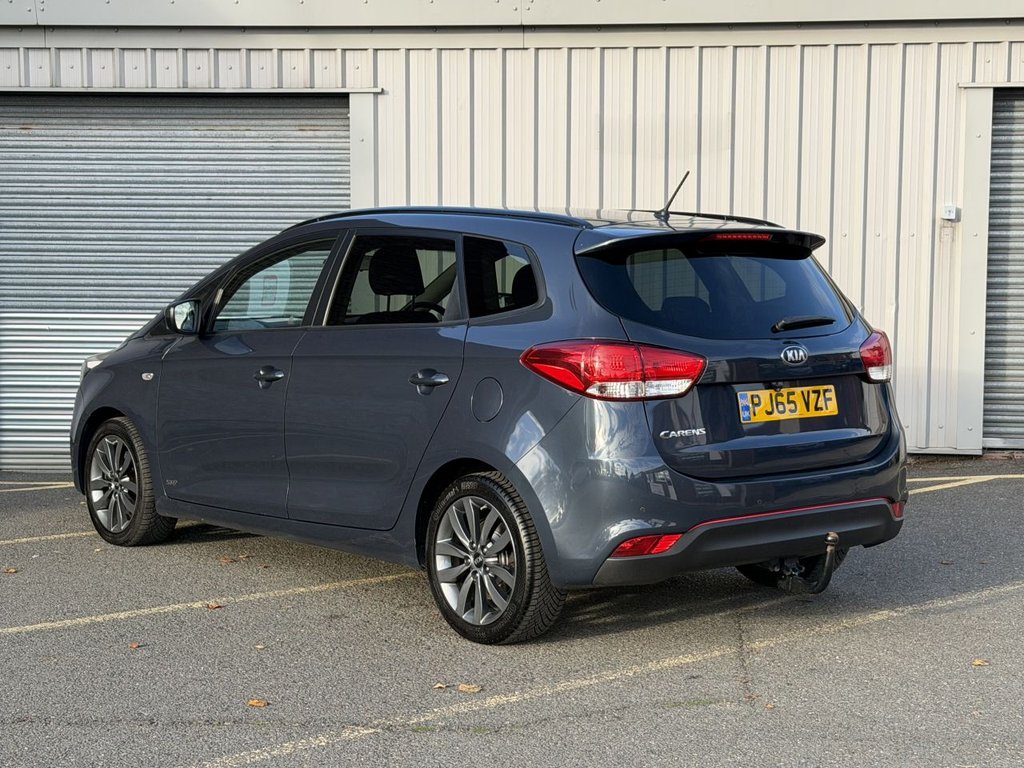 Used Kia Carens 2015 for sale - 76333520: Photo 3