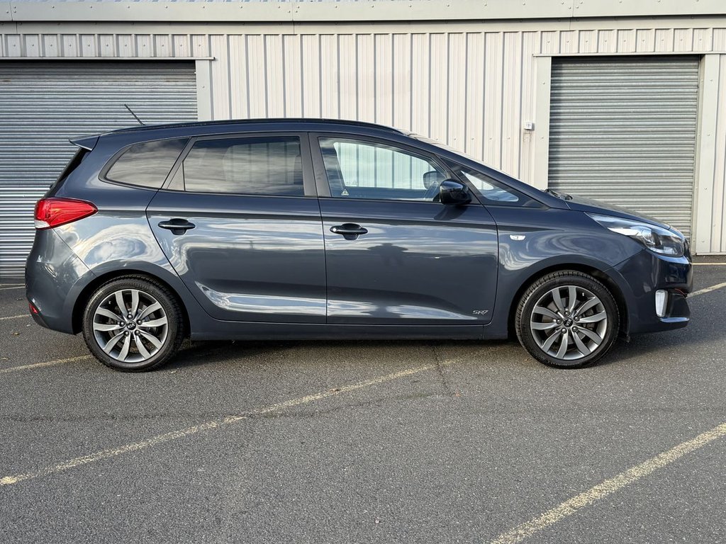 Used Kia Carens 2015 for sale - 76333520: Photo 6