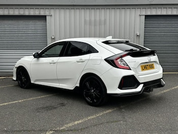 Used Honda Civic 2017 for sale - 76303609: Photo 3