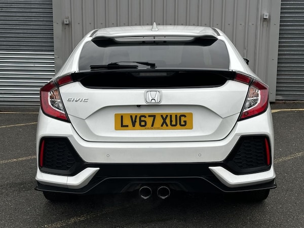 Used Honda Civic 2017 for sale - 76303609: Photo 4