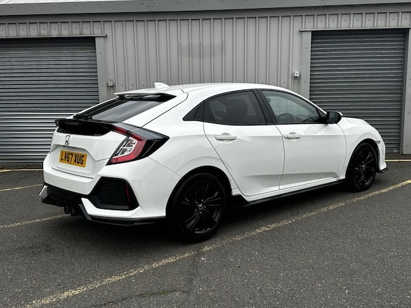 Used Honda Civic 2017 for sale - 76303609: Photo 5