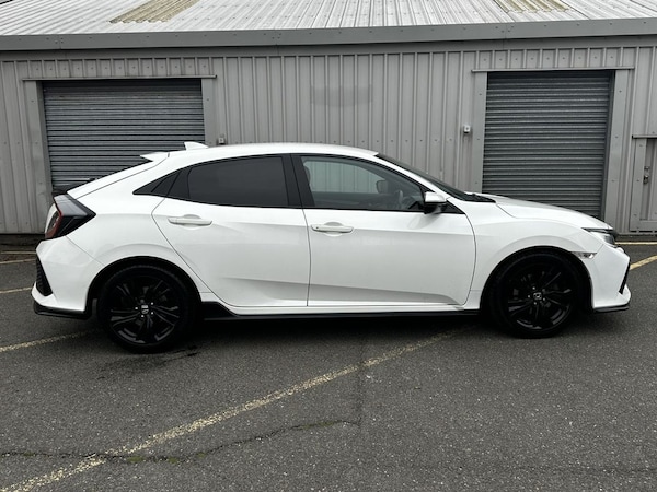 Used Honda Civic 2017 for sale - 76303609: Photo 6