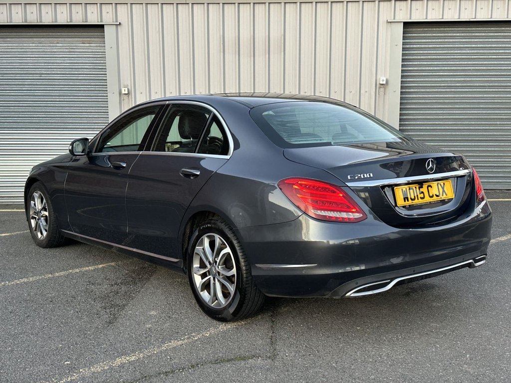 Used Mercedes-Benz C Class 2015 for sale - 76985763: Photo 3