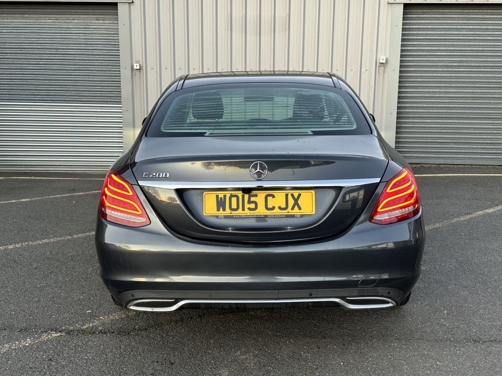 Used Mercedes-Benz C Class 2015 for sale - 76985763: Photo 4