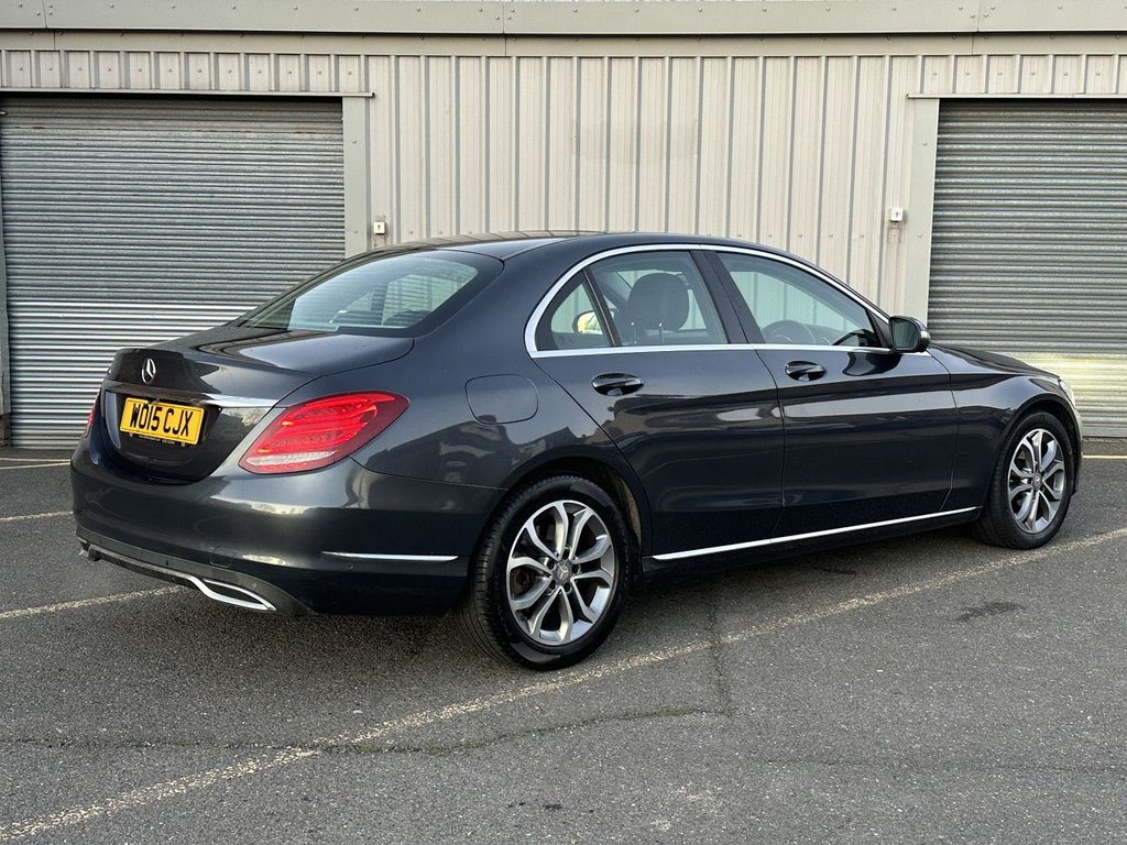 Used Mercedes-Benz C Class 2015 for sale - 76985763: Photo 5