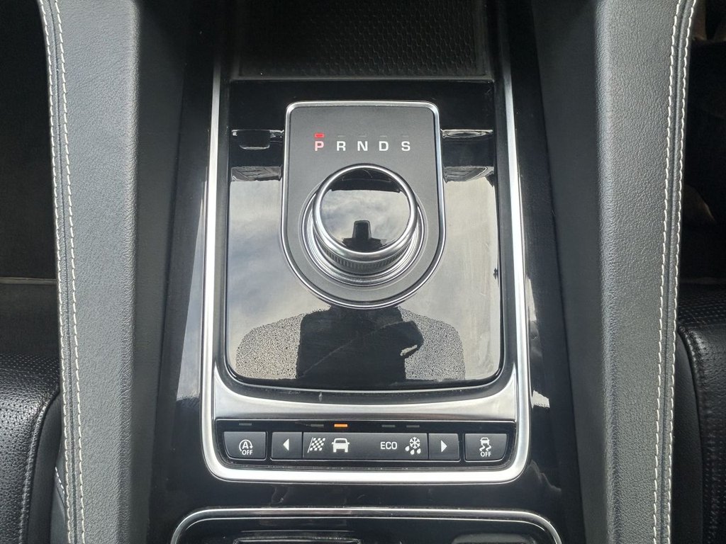 Used Jaguar F-Pace 2018 for sale - 76223536: Photo 24