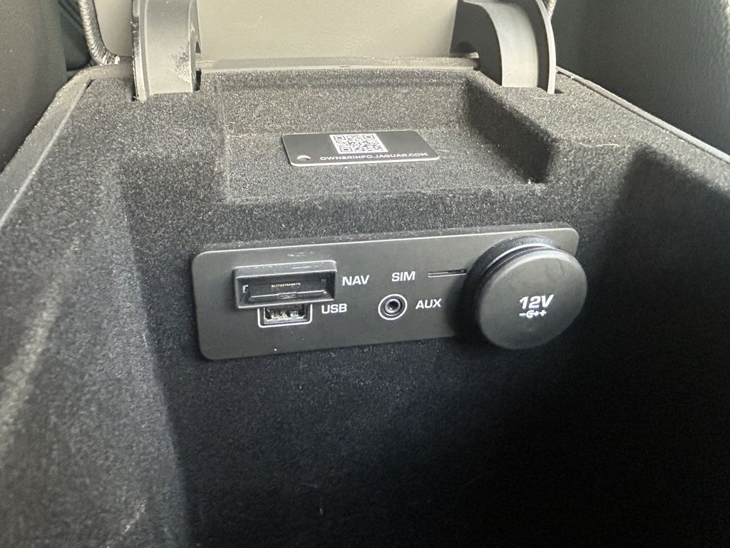 Used Jaguar F-Pace 2018 for sale - 76223536: Photo 26