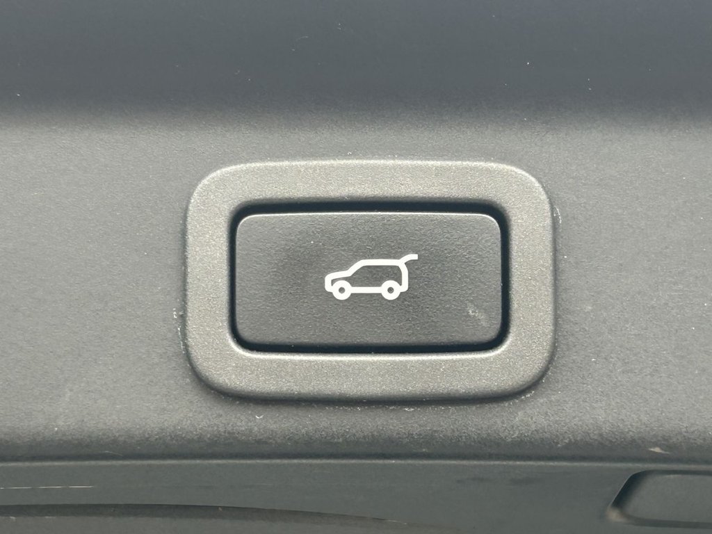 Used Jaguar F-Pace 2018 for sale - 76223536: Photo 27