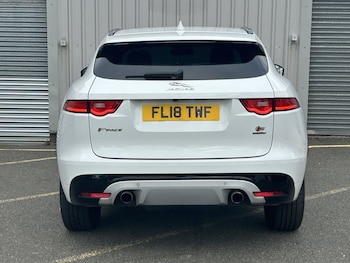 Used Jaguar F-Pace 2018 for sale - 76223536: Photo 4