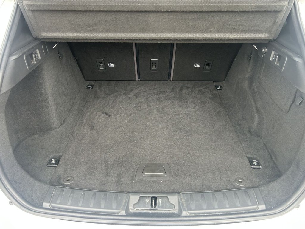 Used Jaguar F-Pace 2018 for sale - 76223536: Photo 9