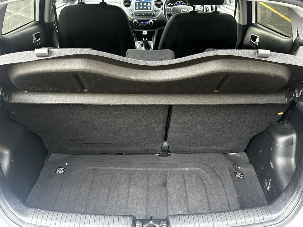 Used Hyundai i10 2018 for sale - 76867327: Photo 11