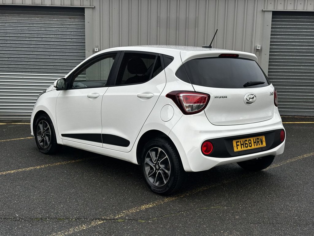 Used Hyundai i10 2018 for sale - 76867327: Photo 3