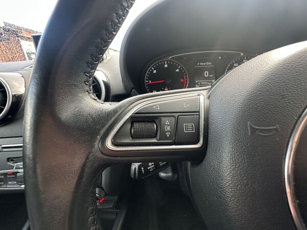 Used Audi A1 2015 for sale - 76039358: Photo 13
