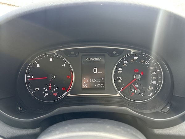 Used Audi A1 2015 for sale - 76039358: Photo 15