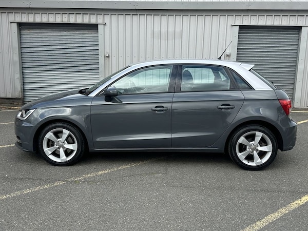 Used Audi A1 2015 for sale - 76039358: Photo 2