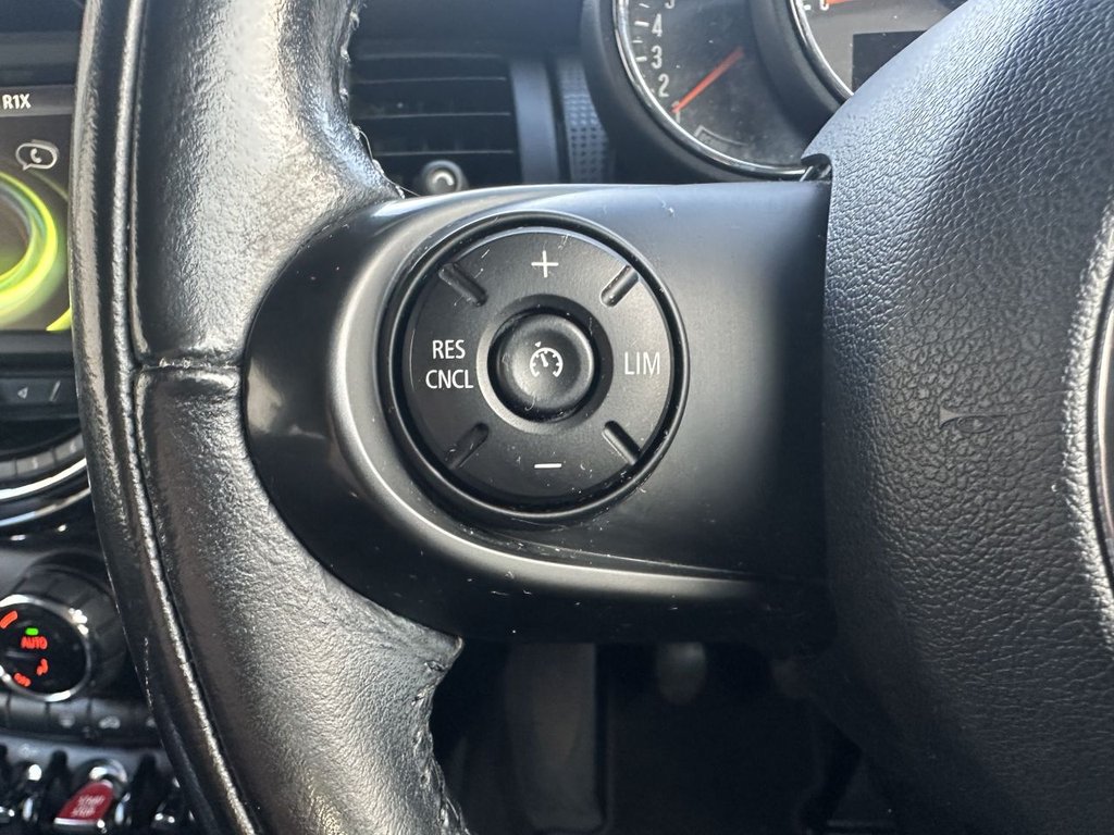 Used MINI Hatch 2018 for sale - 77250212: Photo 17