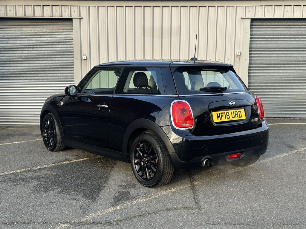 Used MINI Hatch 2018 for sale - 77250212: Photo 2