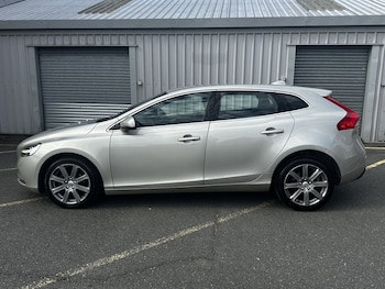 Used Volvo V40 2016 for sale - 75542701: Photo