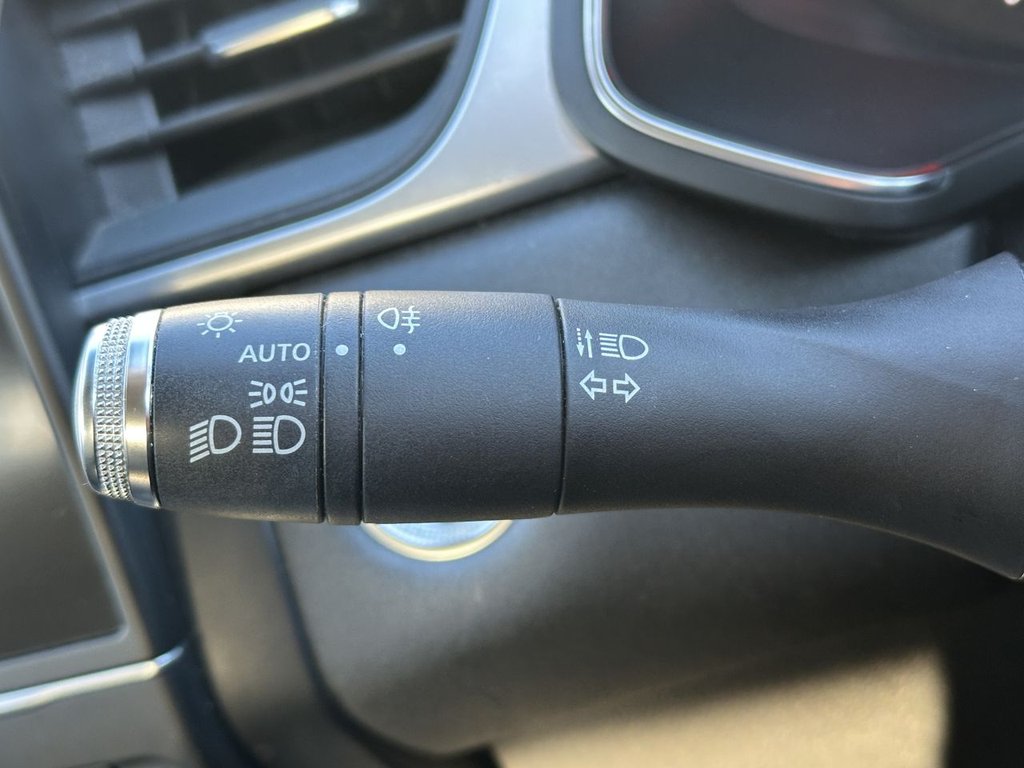 Used Renault Captur 2021 for sale - 76768111: Photo 23