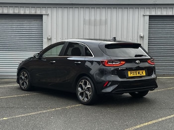 Used Kia Ceed 2019 for sale - 76820549: Photo