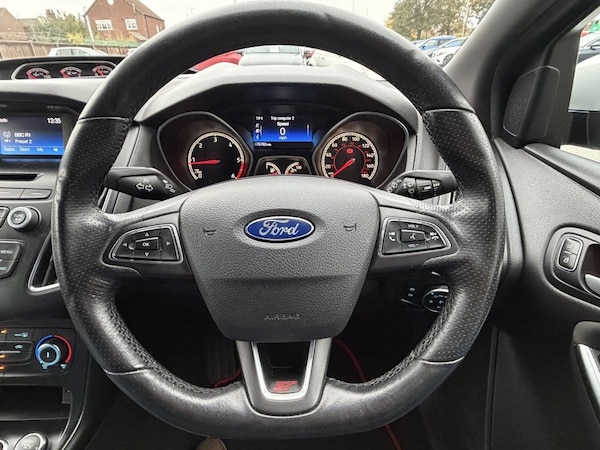 Used Ford Focus 2016 for sale - 76266580: Photo 14